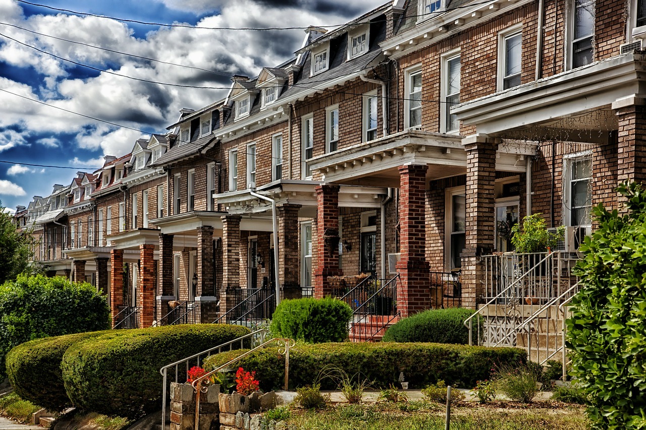 9 Neighborhood Features That Hamper Values